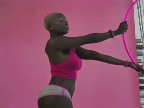 Sibongile Cummings: Ebony Chiuta Mwanakazi wa Mitundu Yakupambanapambana OMFG - Ameman Mafuta Porn.