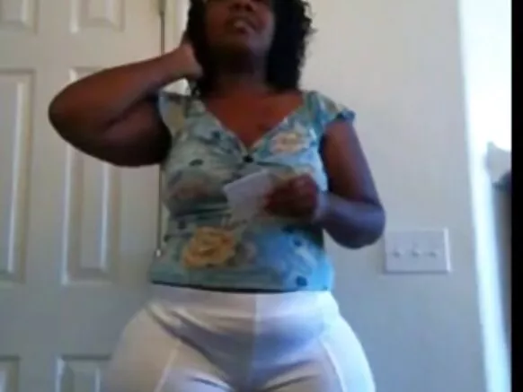 Miss curves ni kugonana kwakumanyikwa kwa ebony bbw vyamuziro.