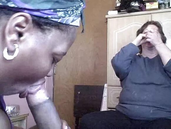 Anal na mbunda yikuru yakufipa na blowjob kufuma.